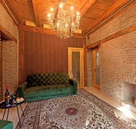 Green Door تبليسي المظهر الخارجي الصورة