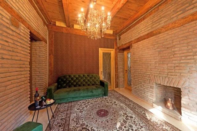 Green Door تبليسي المظهر الخارجي الصورة